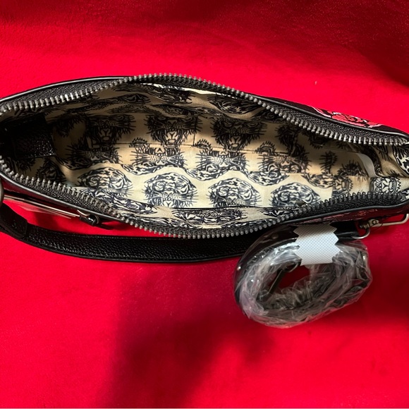 Ed Hardy Satchel Purse Covertible Tote to Crossbody Bag  New - Picture 5 of 10